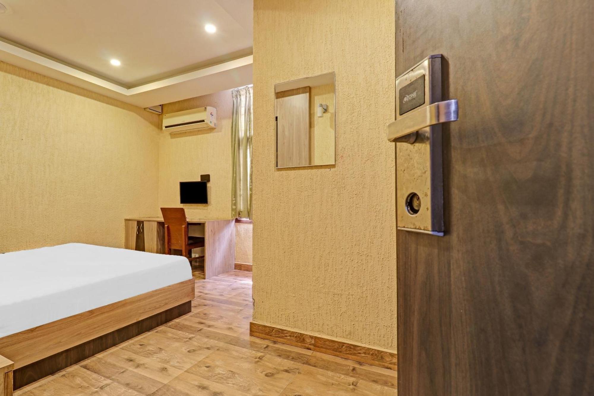 Hotel O Anbu Residency Tiruchirappalli Extérieur photo